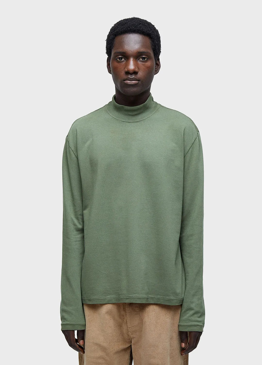 CAMISETA OSKLEN OVER GOLA ALTA VERDE