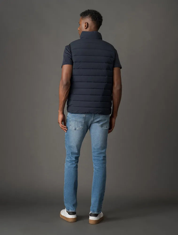 COLETE MASCULINO CALVIN KLEIN LOGO NO PEITO MARINHO