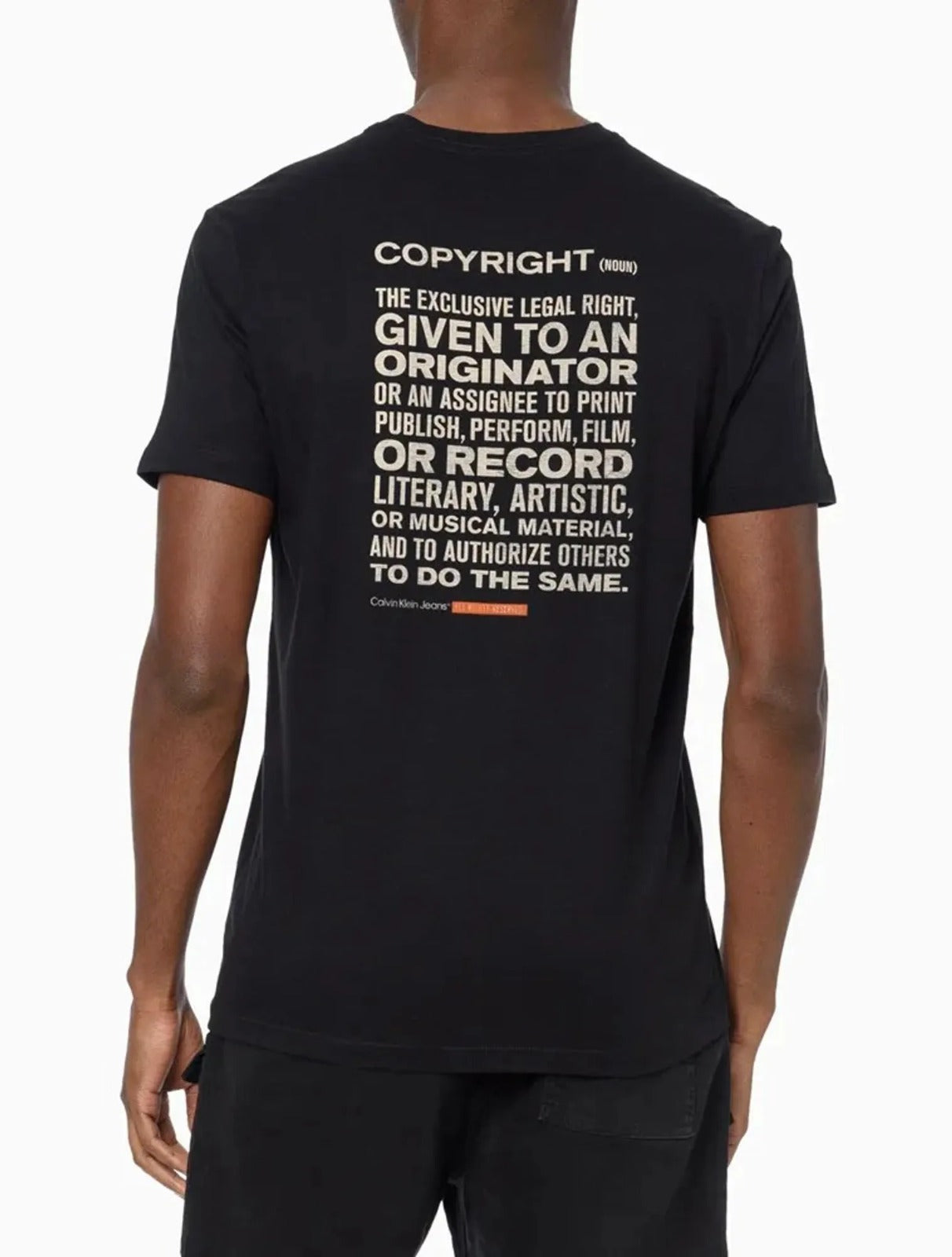 CAMISETA CALVIN KLEIN COPYRIGHT PRETO