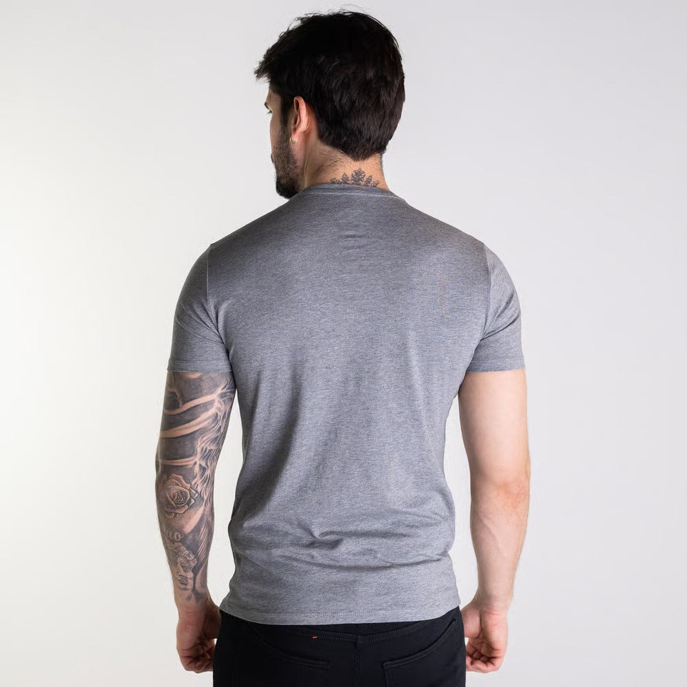 KIT DIESEL COM 3 CAMISETAS PRETA/CINZA E BRANCA