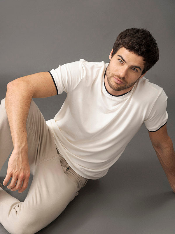 CAMISETA CALVIN KLEIN MASCULINA FRISO CONTRASTANTE