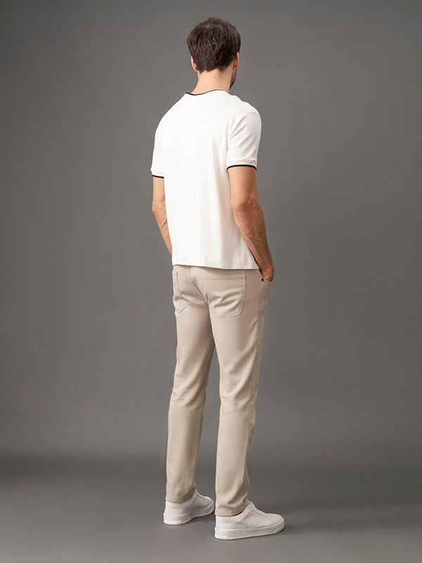 CAMISETA CALVIN KLEIN MASCULINA FRISO CONTRASTANTE
