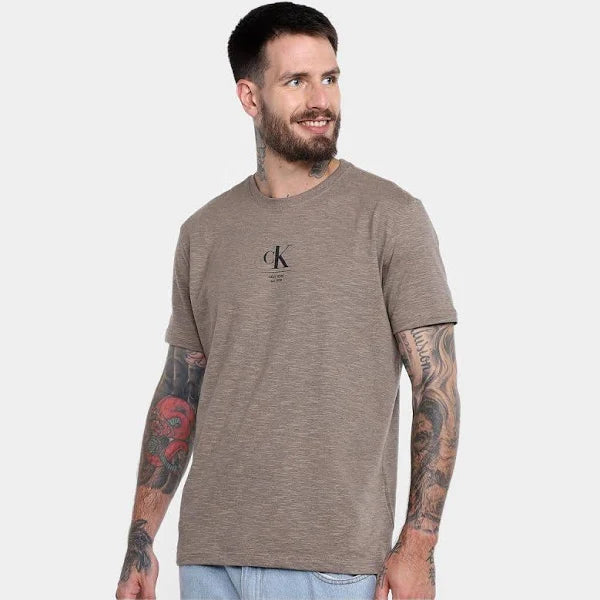 CAMISETA CALVIN KLEIN NEW YORK CAQUI CLARO