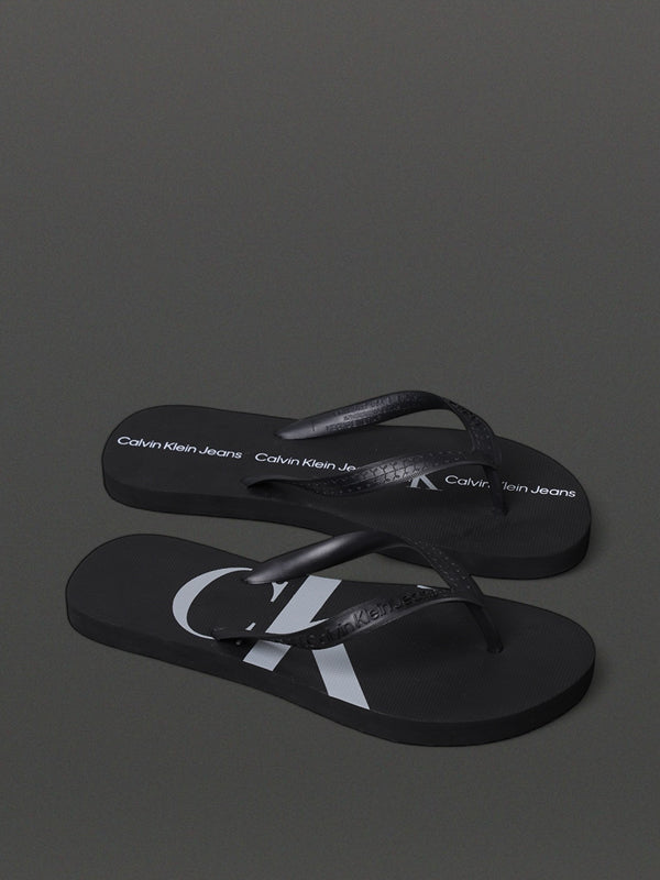 CHINELO CALVIN KLEIN MASCULINO LOGO CORRIDO