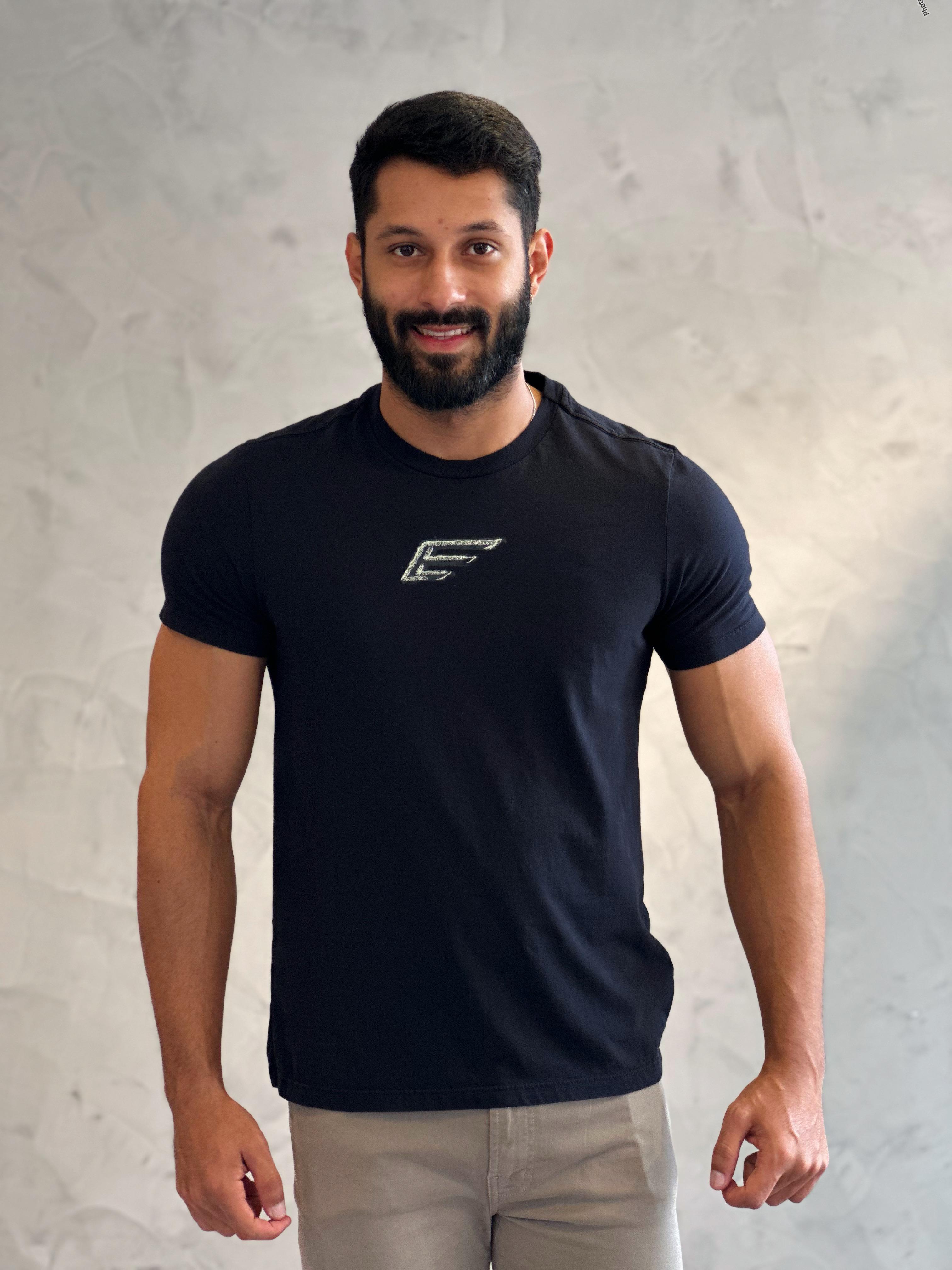 CAMISETA ELLUS COTTON FINE PAINT CLASSIC PRETA