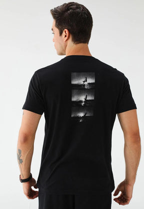 CAMISETA OSKLEN VINTAGE SURFING THE WIND