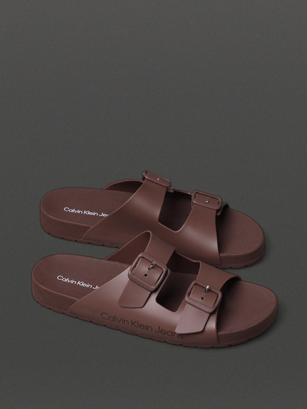 CHINELO CALVIN KLEIN SLIDE DUAS FIVELAS MARROM