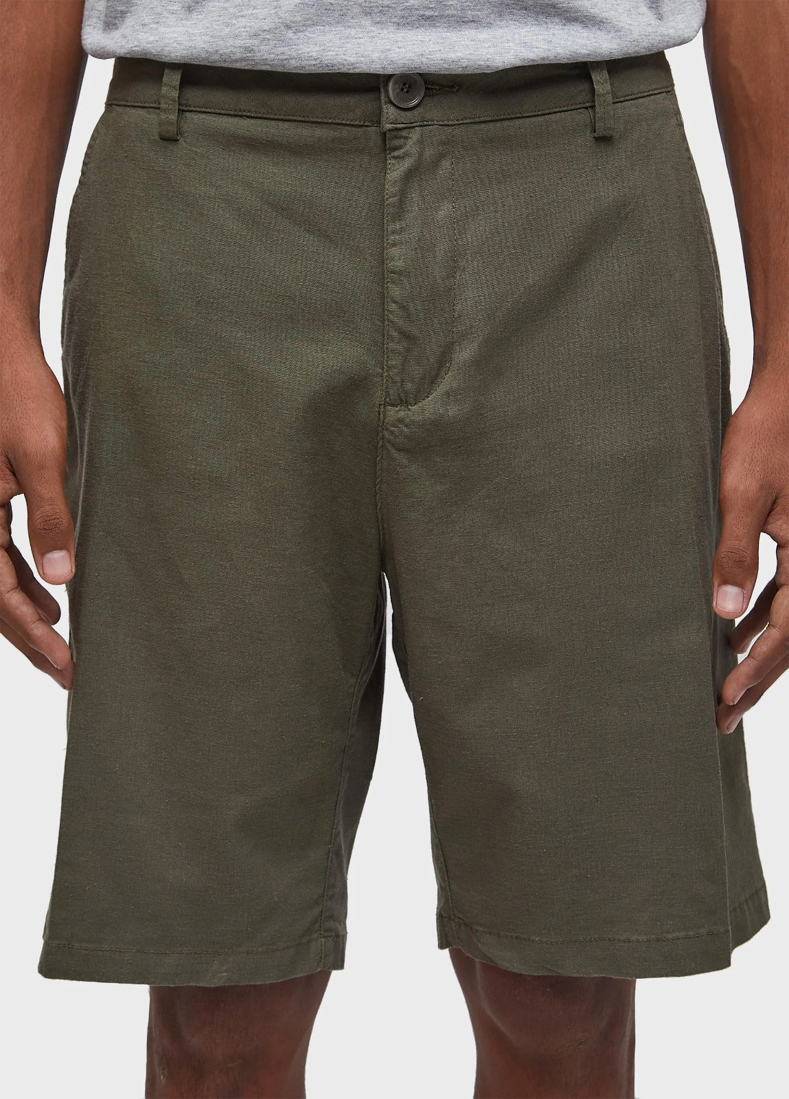 BERMUDA OSKLEN MASCULINA ALFAIATARIA EM LINHO