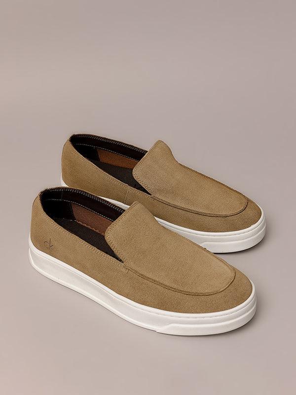 LOAFER CALVIN KLEIN SLIP ON CAMURCA CAQUI CLARO