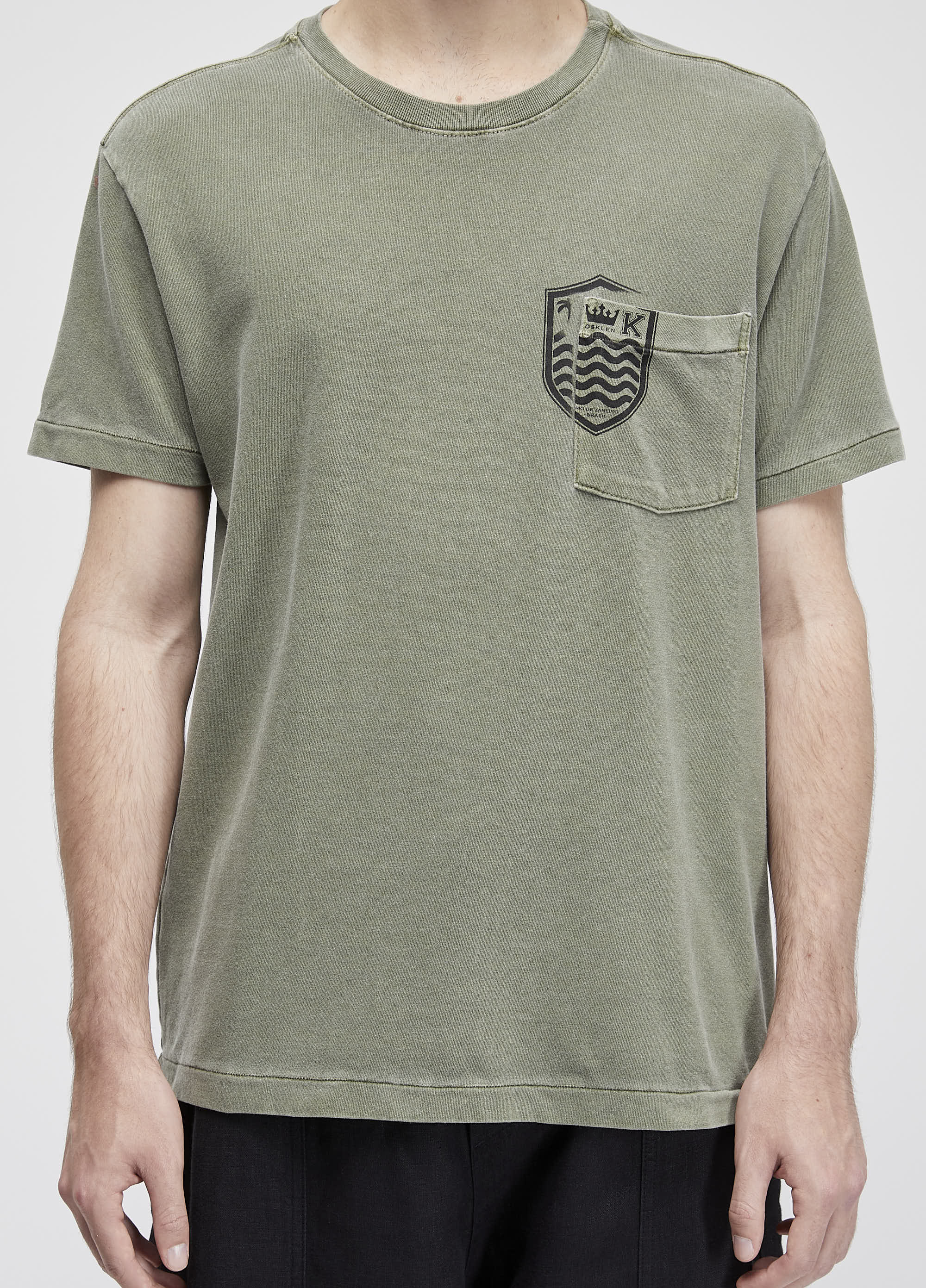 CAMISETA OSKLEN MASCULINA BOLSO BRASAO