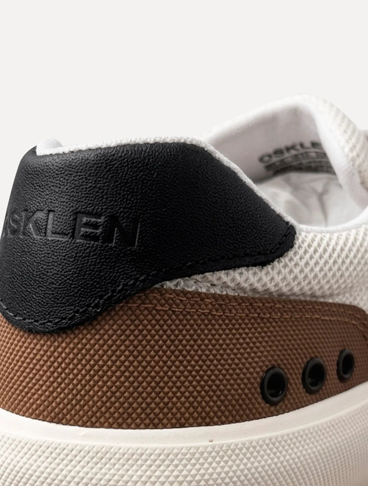 TENIS OSKLEN  MASCULINO LIGHT LACES