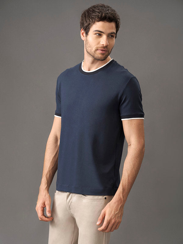 CAMISETA CALVIN KLEIN MASCULINA FRISO CONTRASTANTE