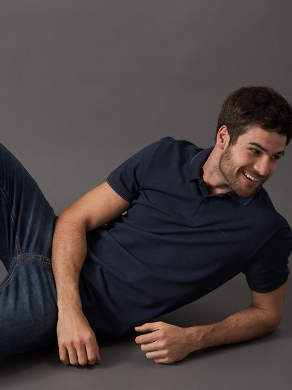 POLO CALVIN KLEIN REGULAR FIT COM FRISO