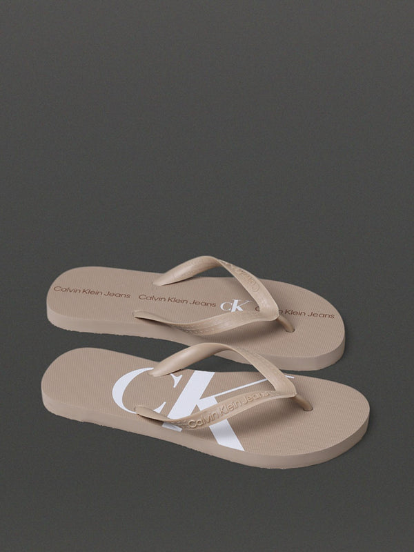 CHINELO CALVIN KLEIN MASCULINO LOGO CORRIDO
