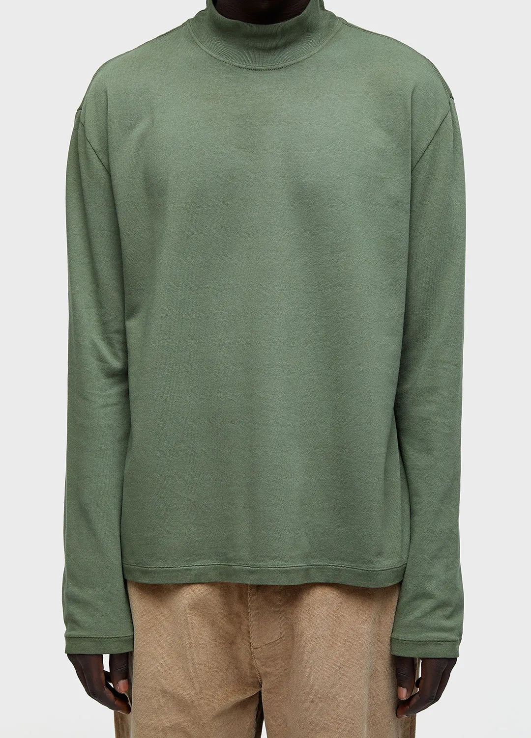 CAMISETA OSKLEN OVER GOLA ALTA VERDE