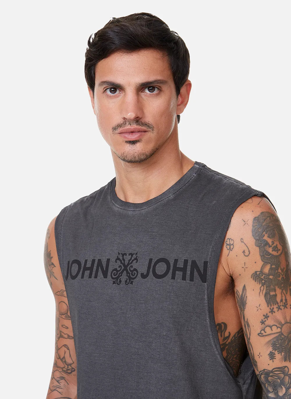 REGATA MASCULINA JOHN JOHN RETA RUSTY