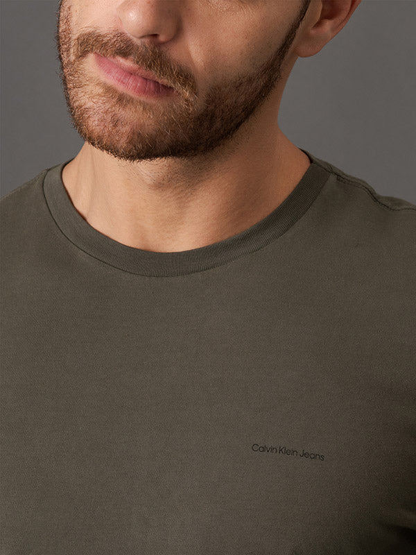 CAMISETA CALVIN KLEIN MASCULINA LOGO MINIMALISTA