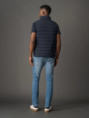 COLETE MASCULINO CALVIN KLEIN LOGO NO PEITO MARINHO