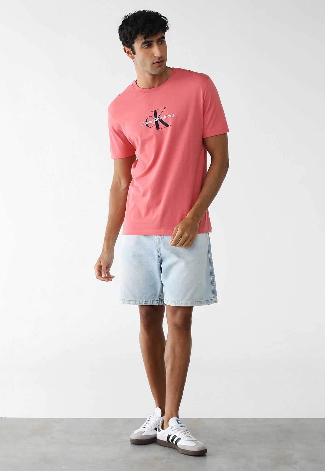 CAMISETA CALVIN KLEIN ISSUE ROSA