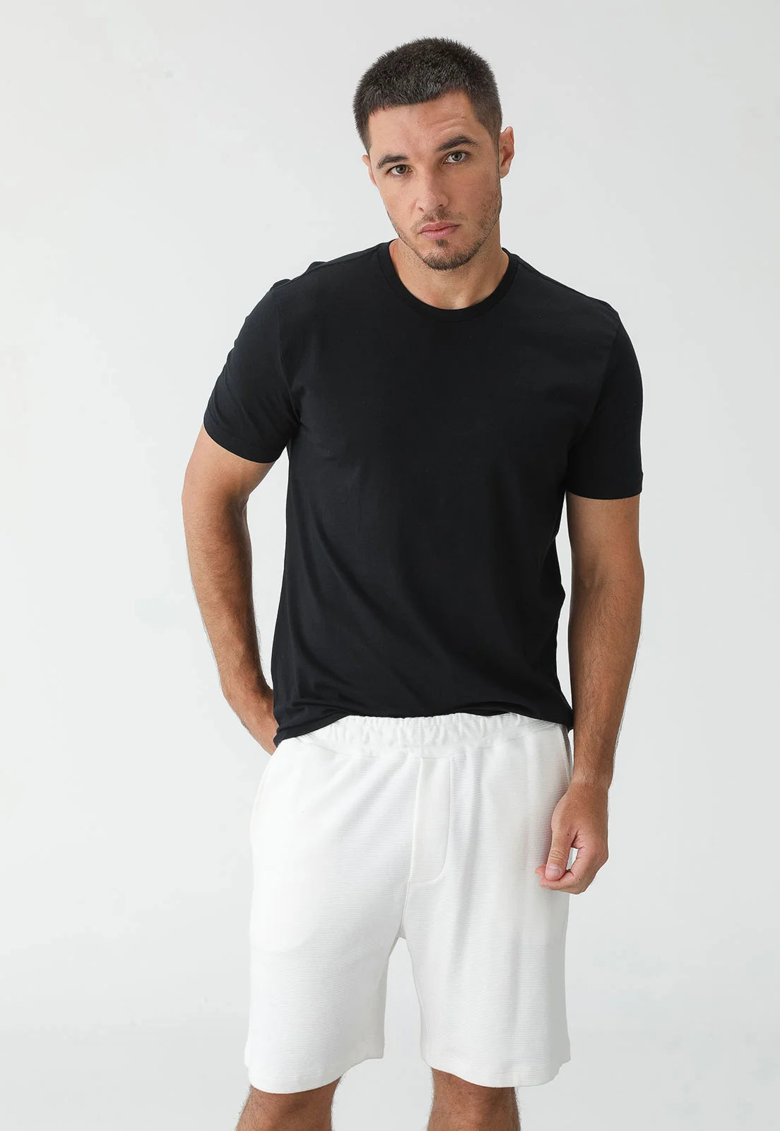 KIT CALVIN KLEIN 2 CAMISETAS BASICAS PRETO