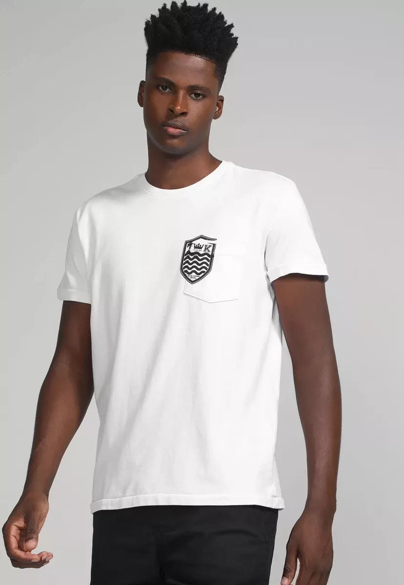 CAMISETA OSLEN BOLSO BRASAO BRANCA