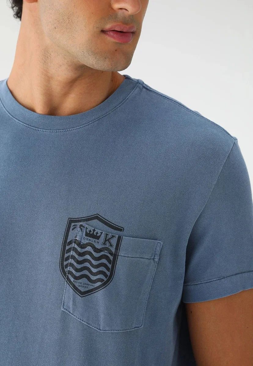 CAMISETA OSKLEN MASCULINA BOLSO BRASAO