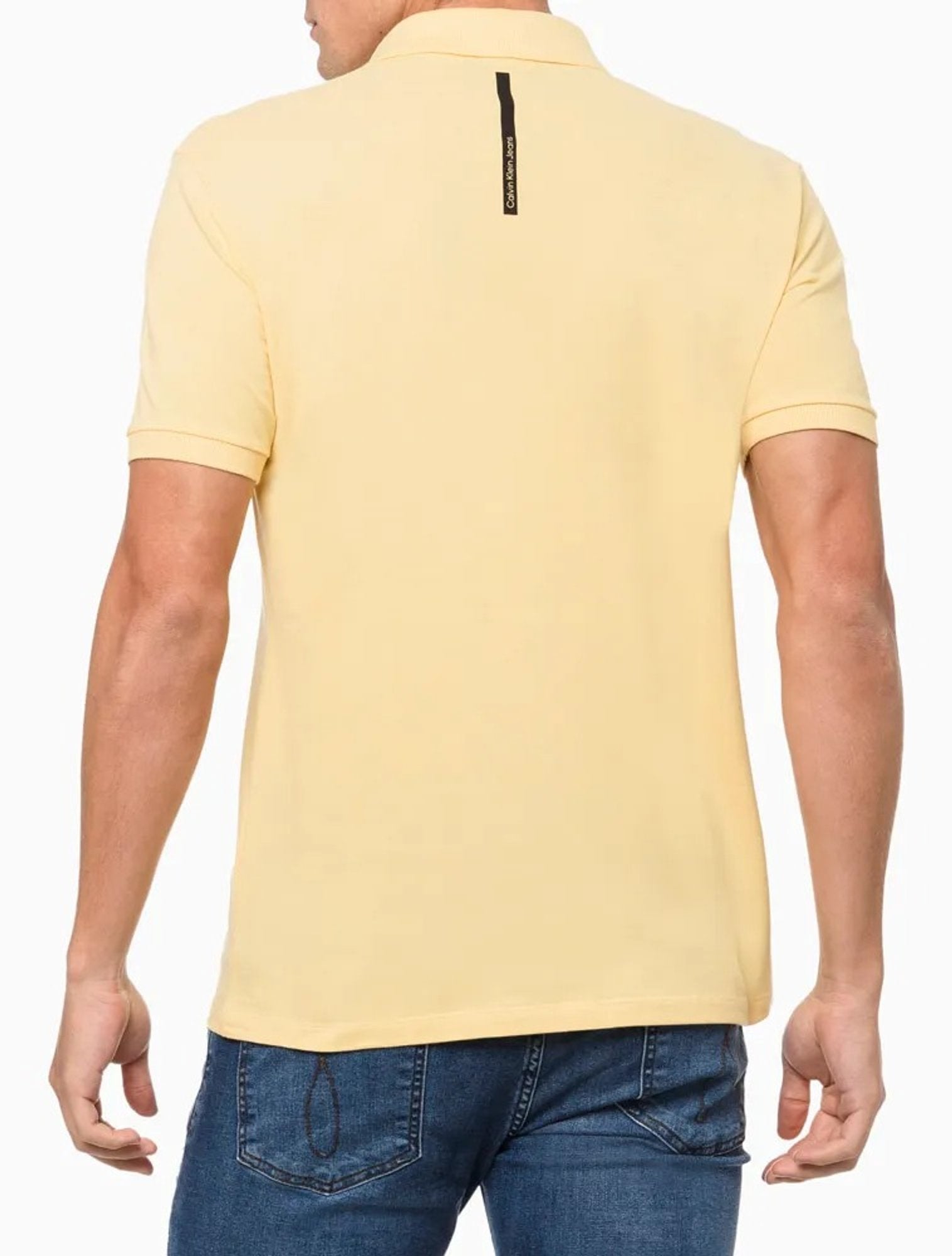 POLO CALVIN KLEIN JEANS OMEGA AMARELO