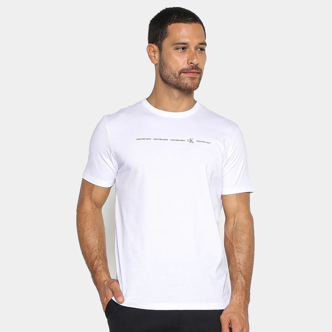 CAMISETA CALVIN KLEIN LOGO PEITO BRANCA