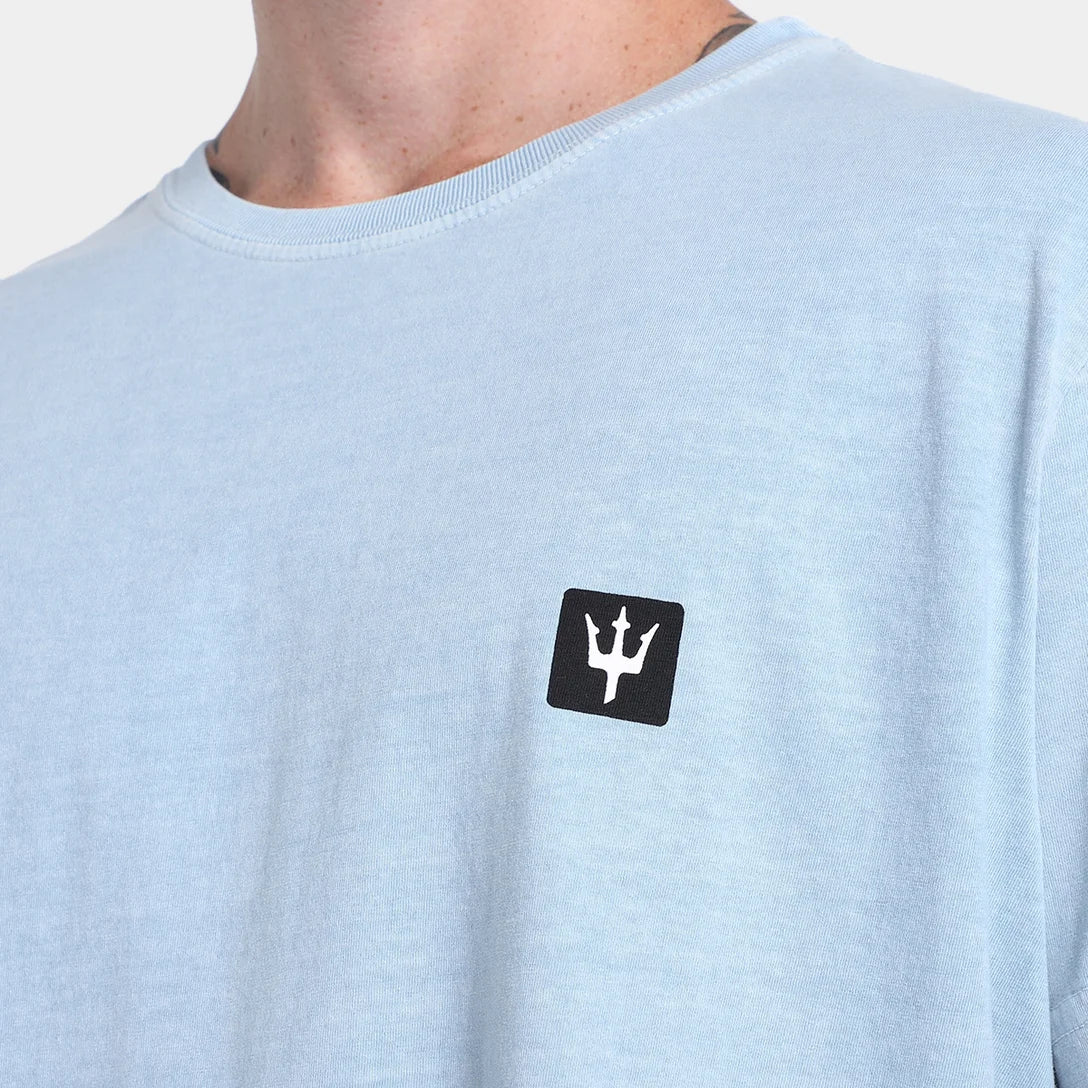 CAMISETA OSKLEN STONE TRIDENTE MINI