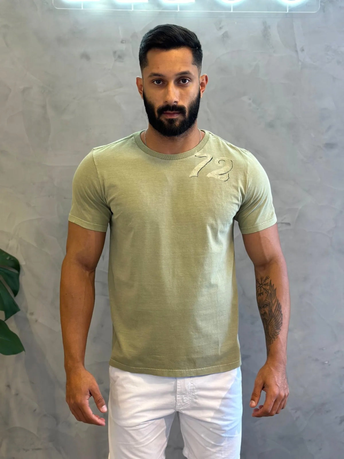CAMISETA ELLUS MASCULINA WASHED ARMY 72 CLASSIC