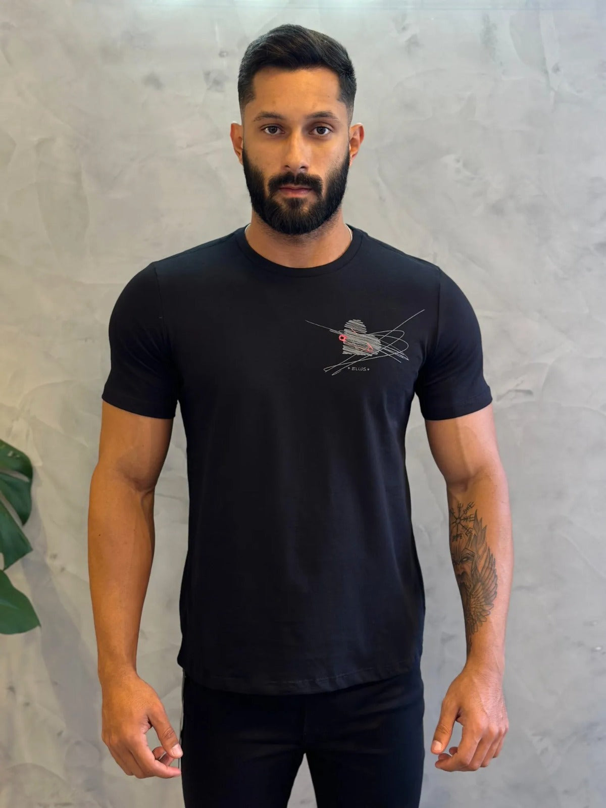 CAMISETA ELLUS MASCULINA FINE PINNED HEART CLASSIC