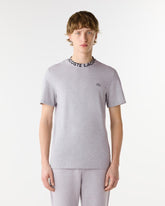 CAMISETA LACOSTE PIQUÉ ULTRALEVE COM GOLA JACQUARD