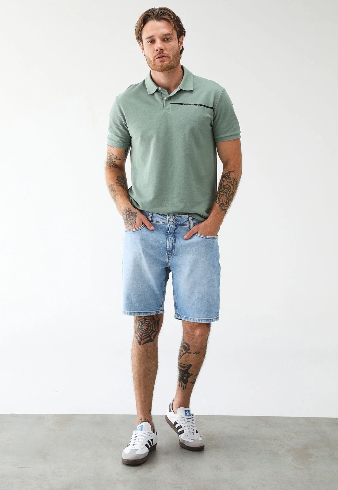 BERMUDA CALVIN KLEIN JEANS AZUL CLARO