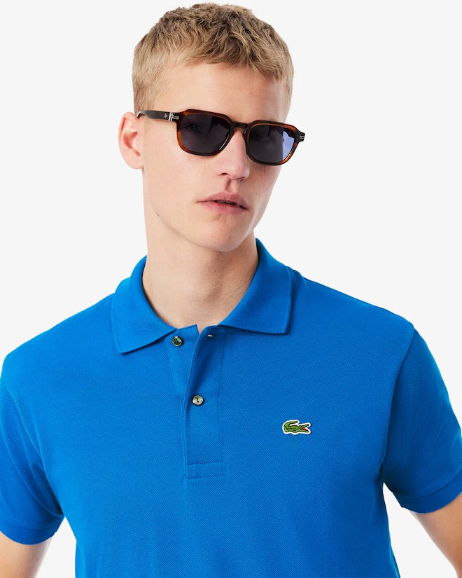 POLO LACOSTE ORIGINAL L.12.12 EM PIQUÉ DE ALGODÃO