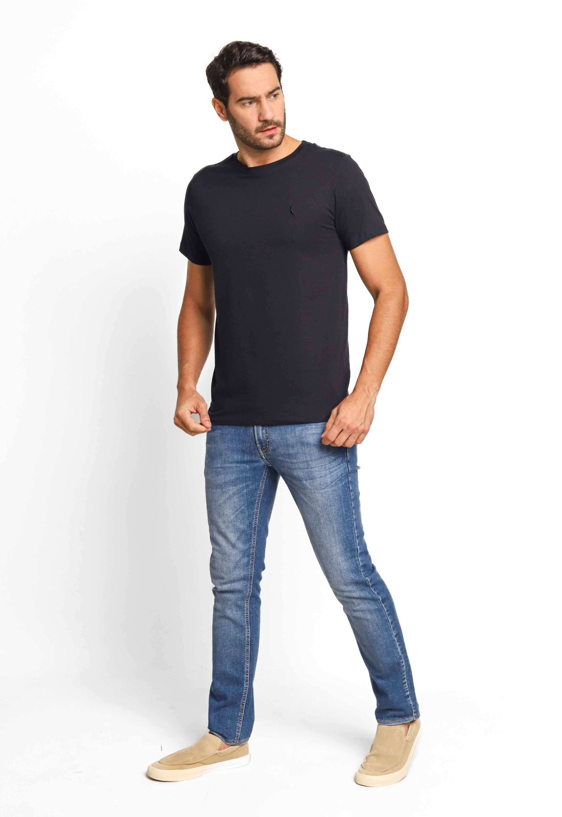 CAMISETA MASCULINA RESERVA BÁSICA - PRETO