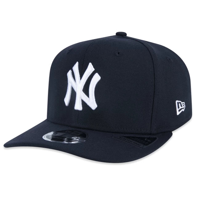 BONÉ NEW ERA 950 NEW YORK YANKEES ATRECH SNAP MARINHO