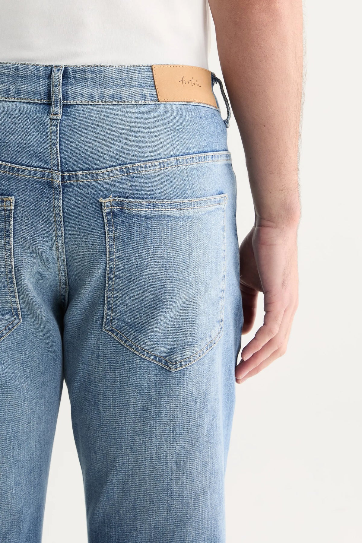 CALCA JEANS FOXTON SLIM ONDA CLARA