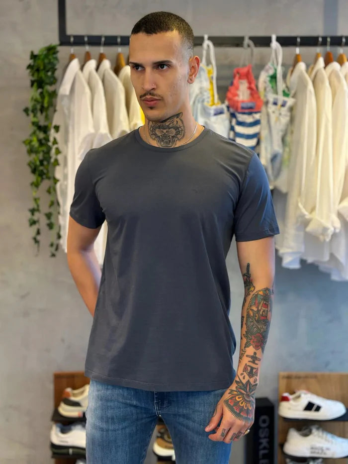 CAMISETA ELLUS MASCULINA PIMA EASA MIRROR CLASSIC