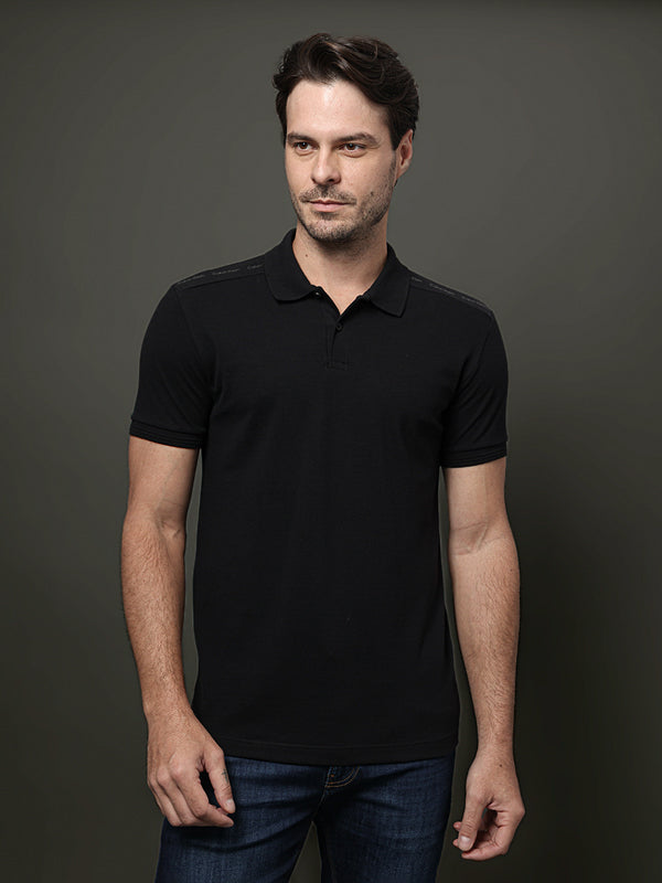 POLO CALVIN KLEIN MASCULINA SLIM RECORTE LOGO OMBRO
