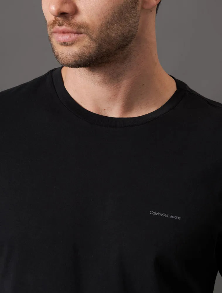 CAMISETA CALVIN KLEIN MASCULINA LOGO MINIMALISTA