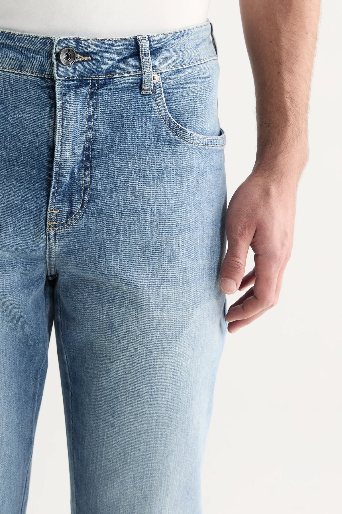 CALCA JEANS FOXTON SLIM ONDA CLARA