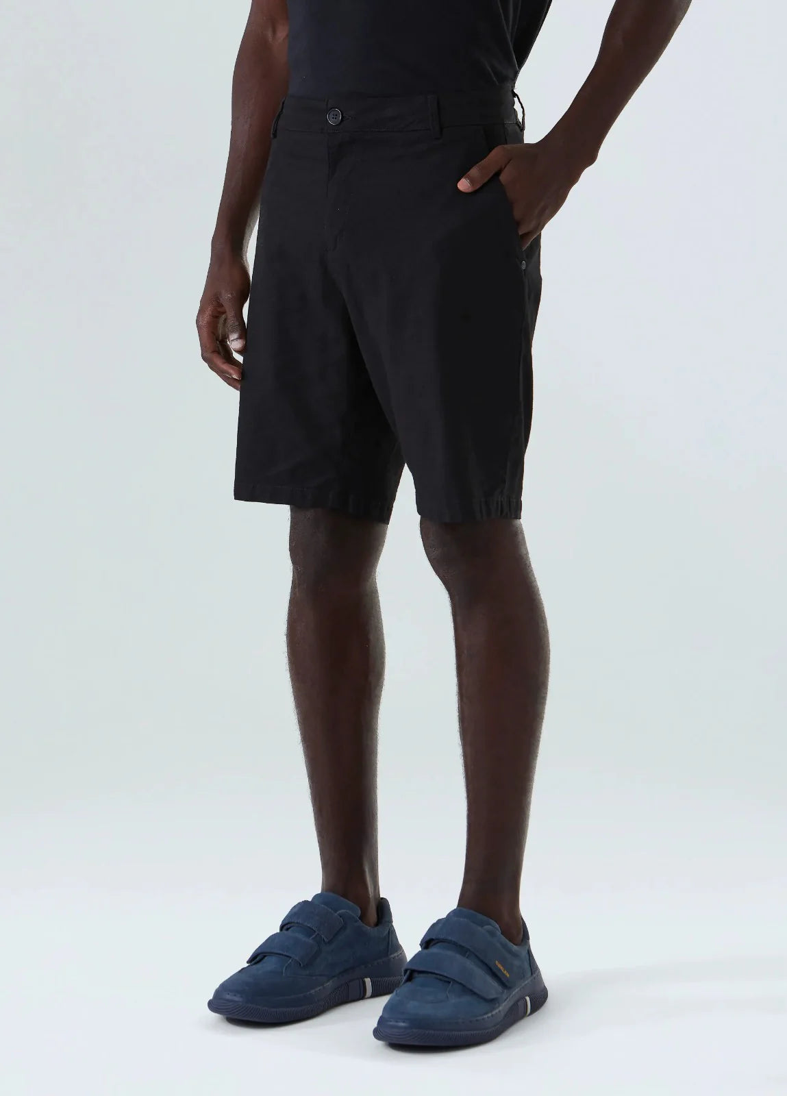 BERMUDA OSKLEN MASCULINA ALFAIATARIA EM LINHO